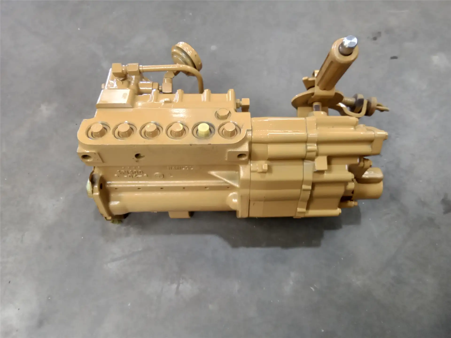 USED PUMP GP-GOV F image