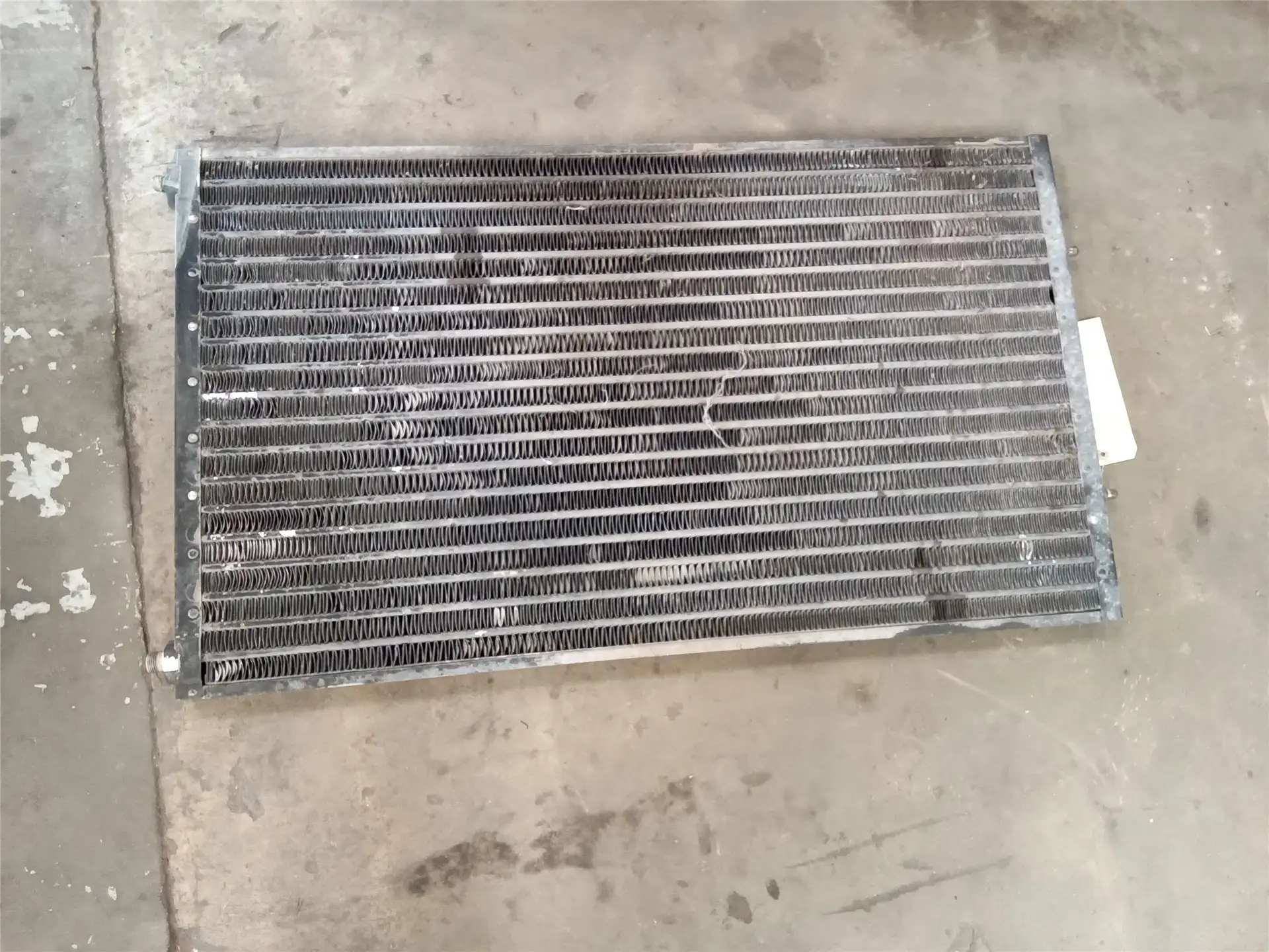 USED CONDENSER AS image