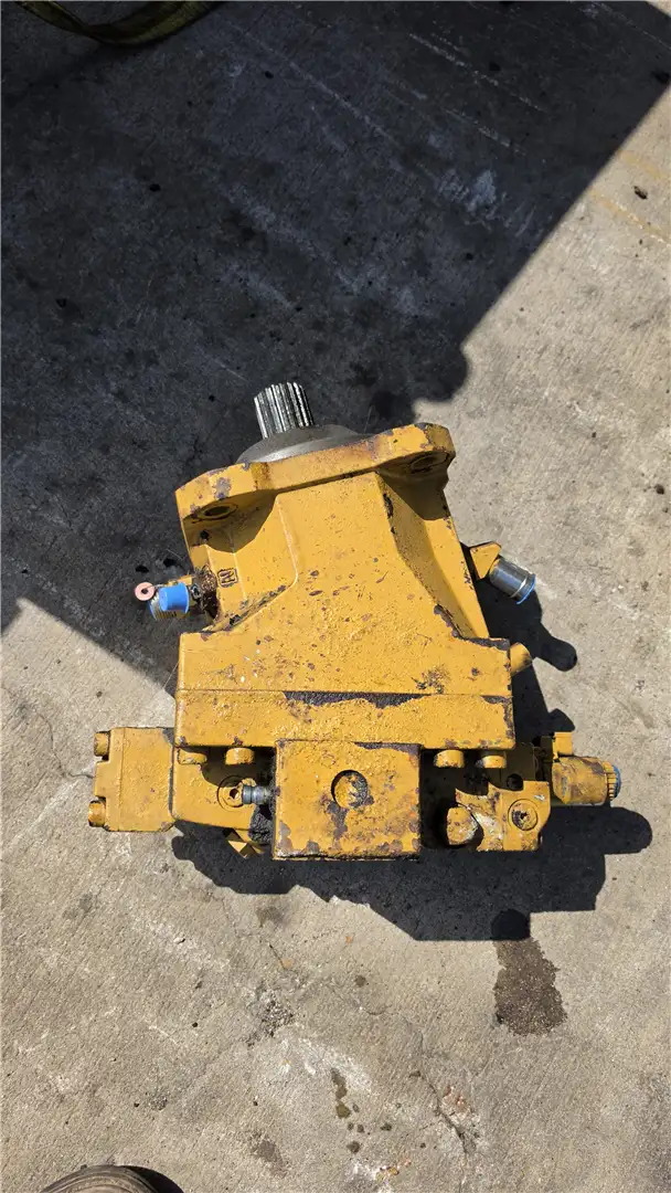 USED PISTON MOTOR image