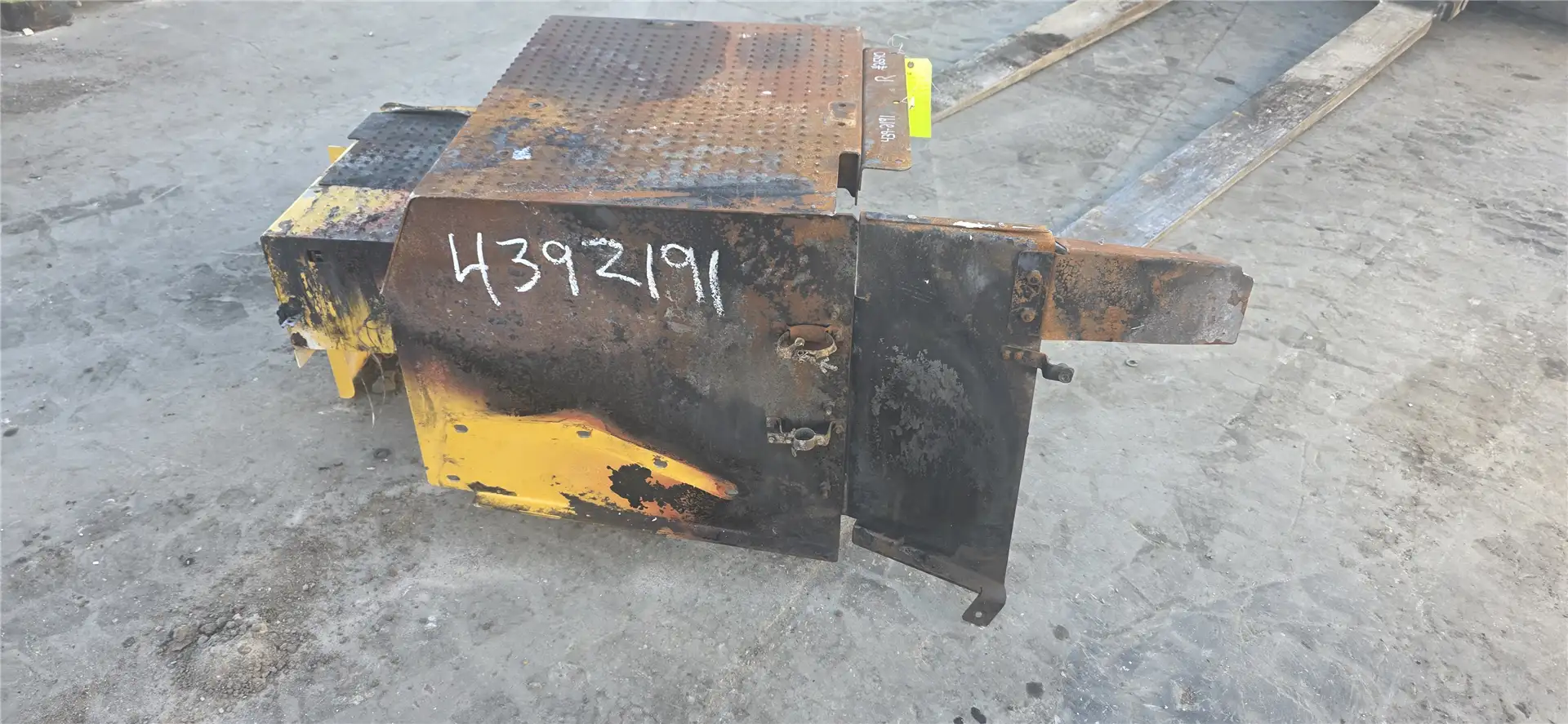 USED PLATFORM image