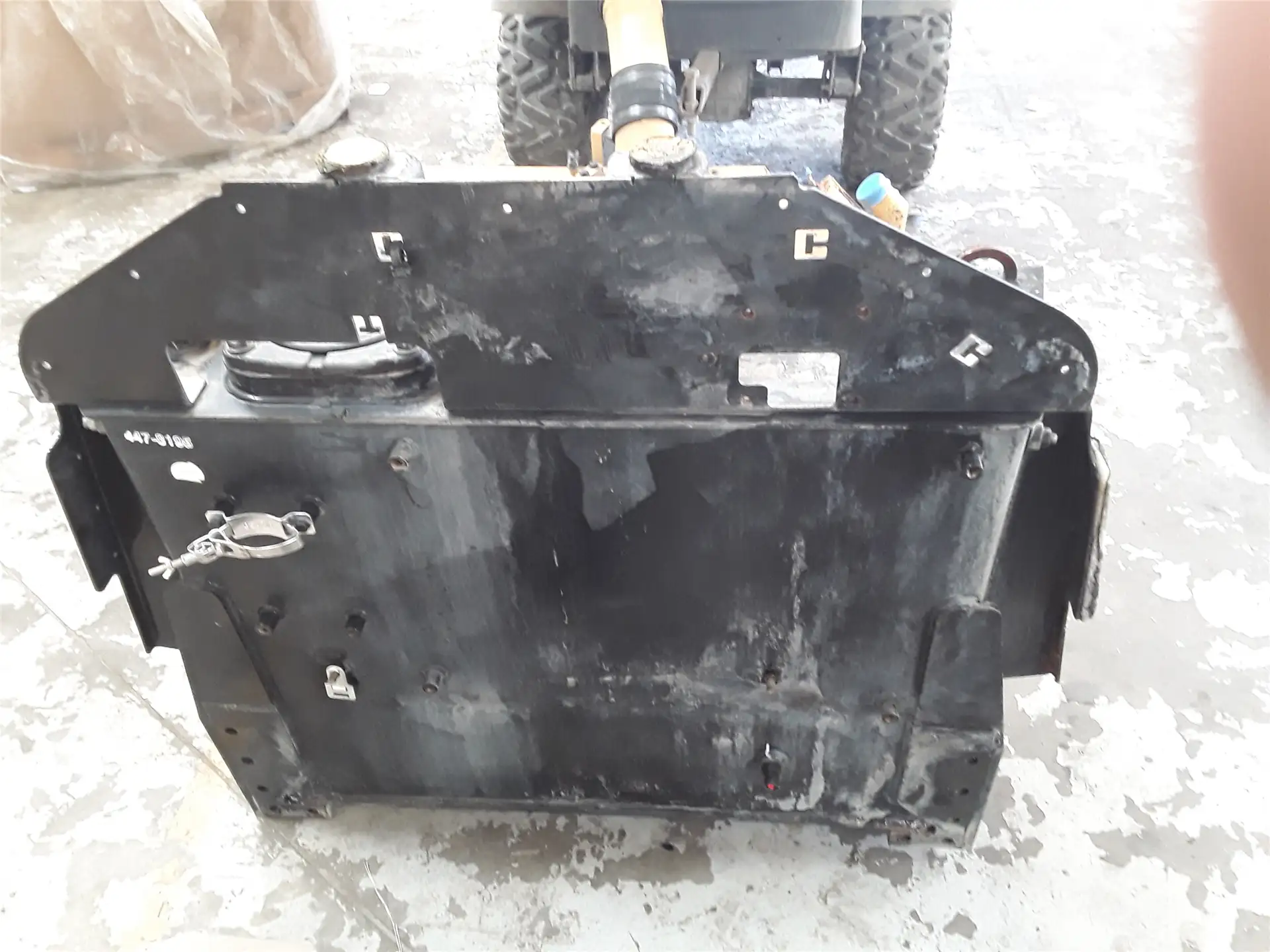 USED HYDRAULIC TAN image
