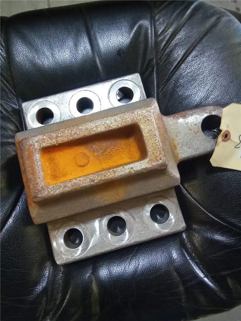 USED BRACKET image