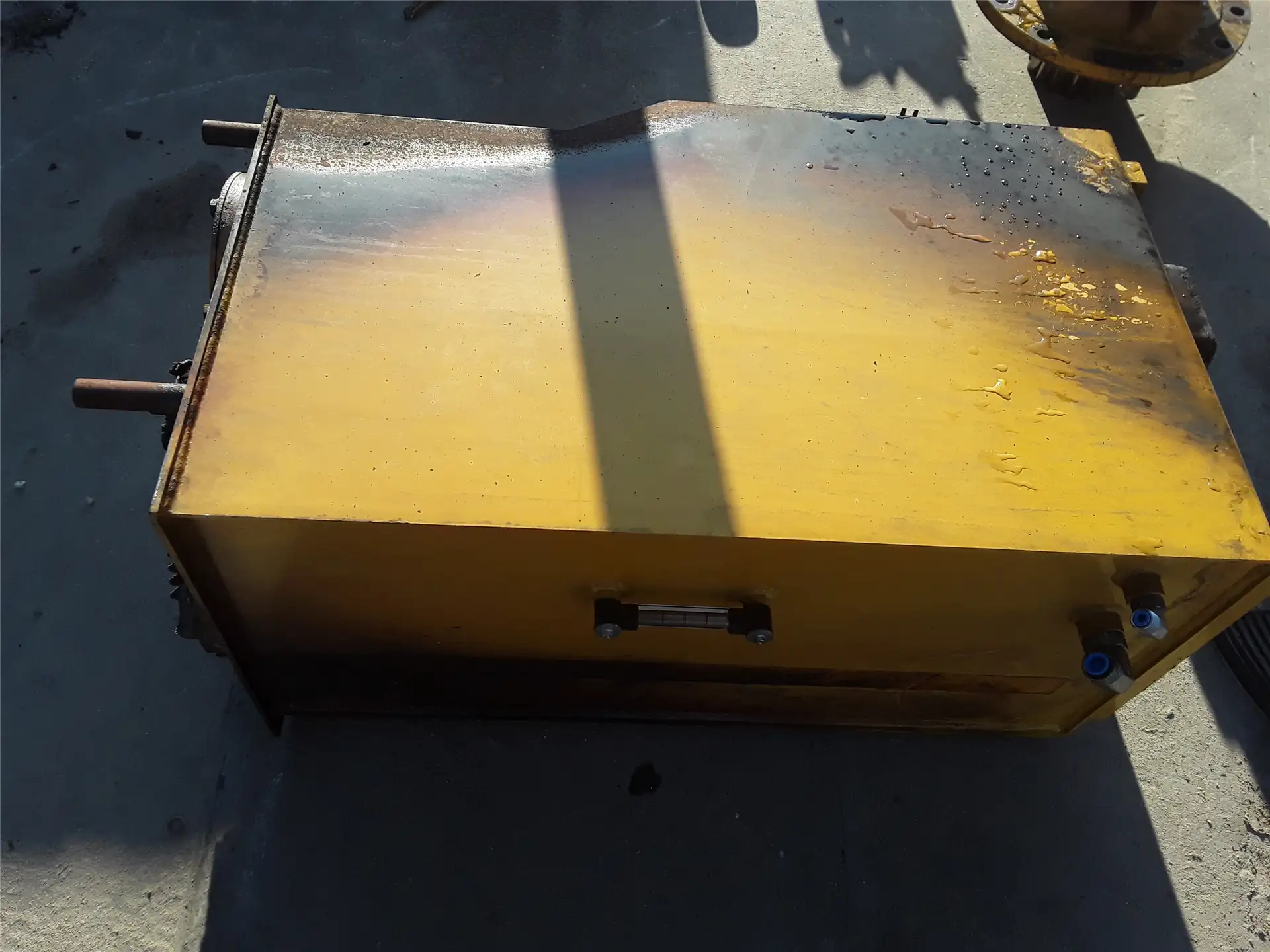 USED TANK FILTER G image