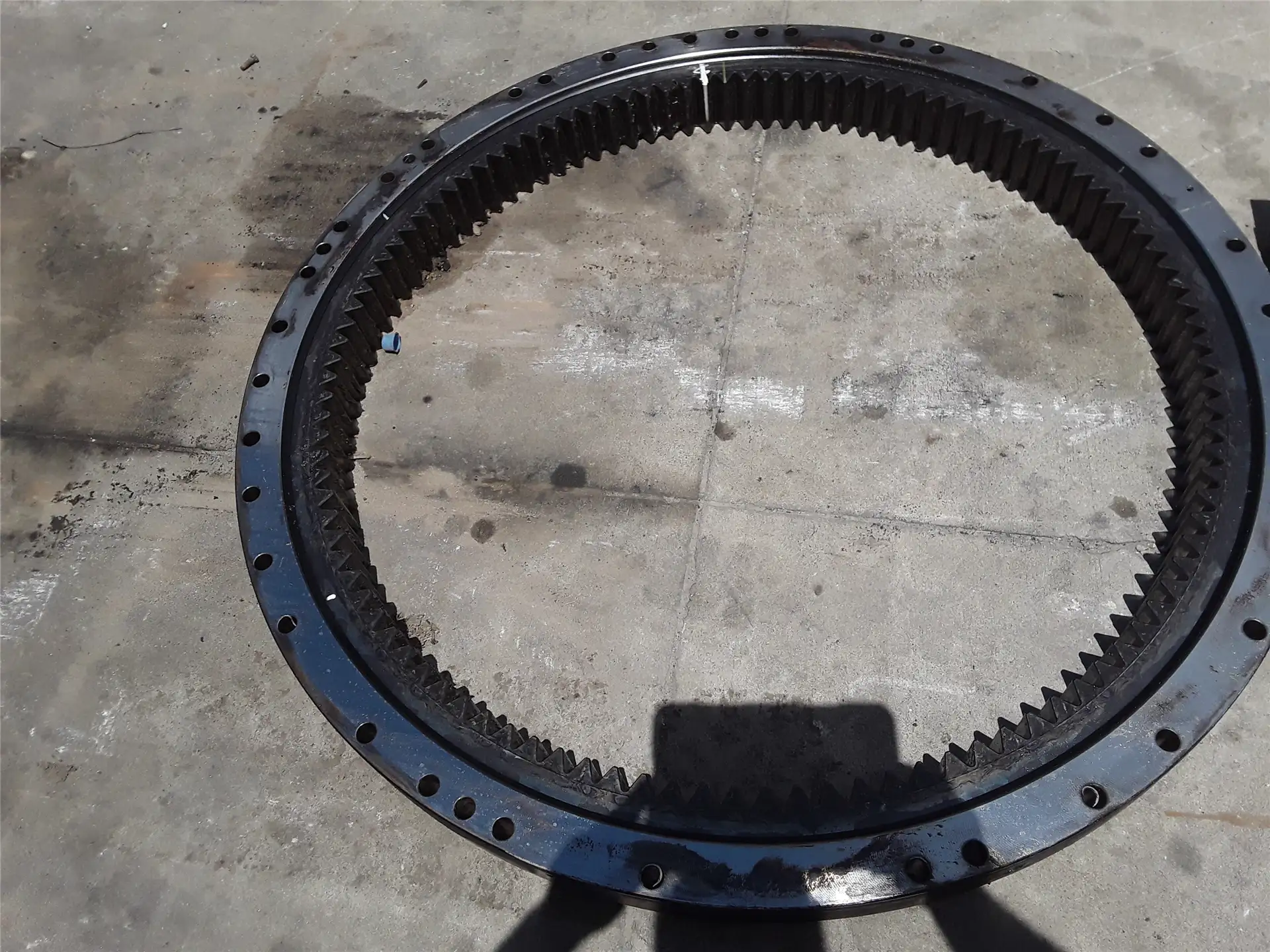 USED GEAR BEARING image
