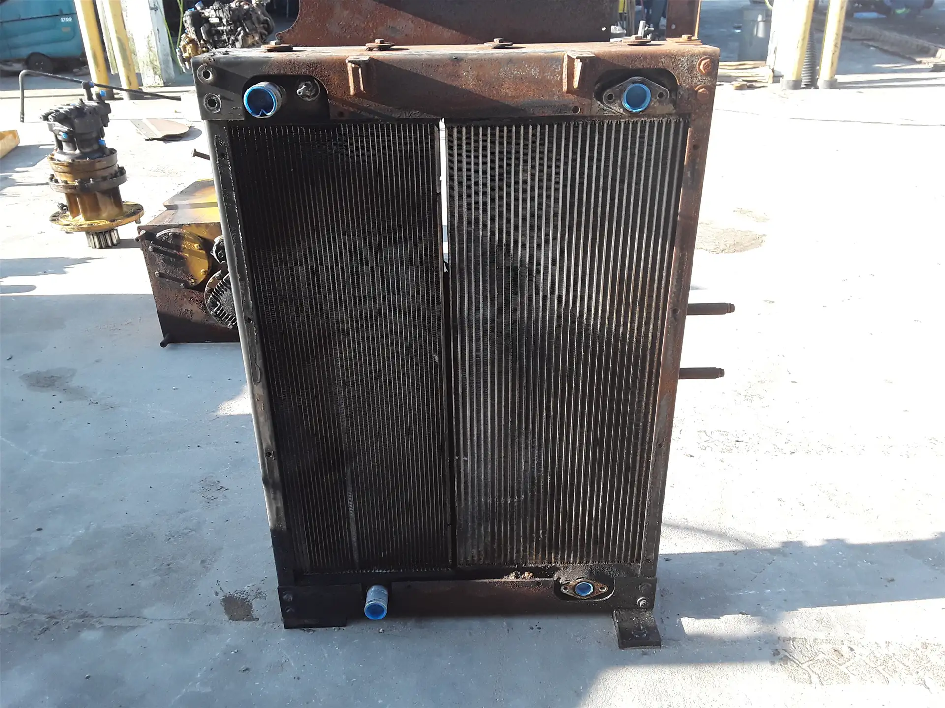 USED RADIATOR HYD image