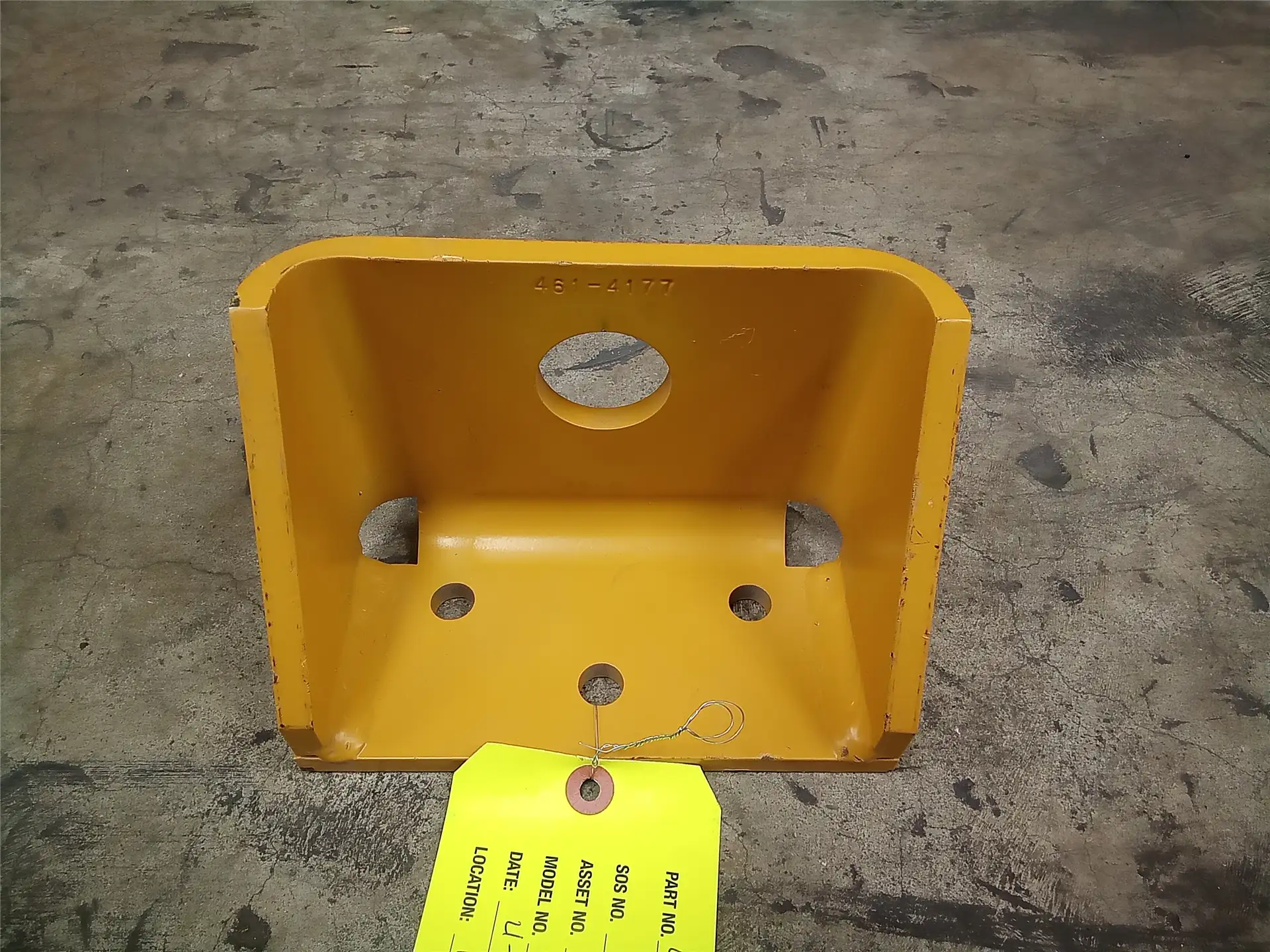 USED BRACKET image