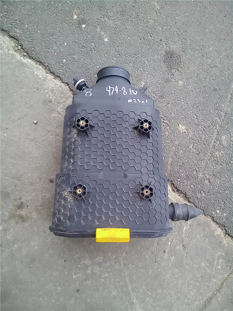 USED AIR CLEANER image