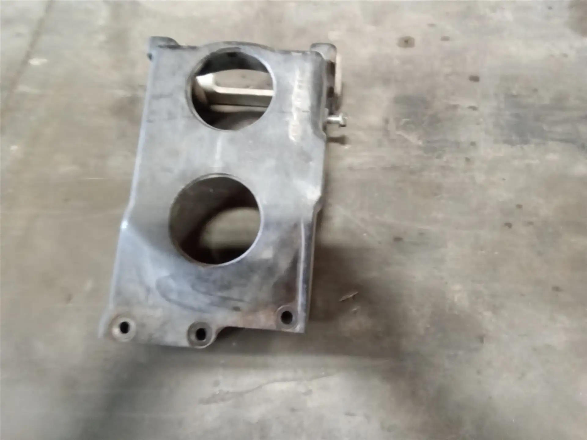 USED BRACKET BASE image
