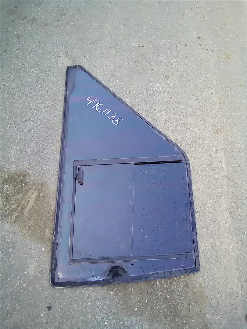 USED LH WINDOW image