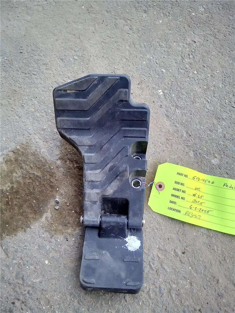 USED LH PEDAL image