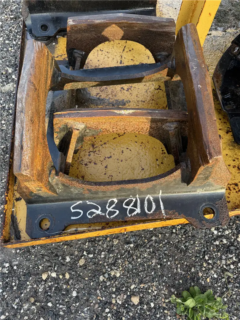 USED TRACK GUARD image