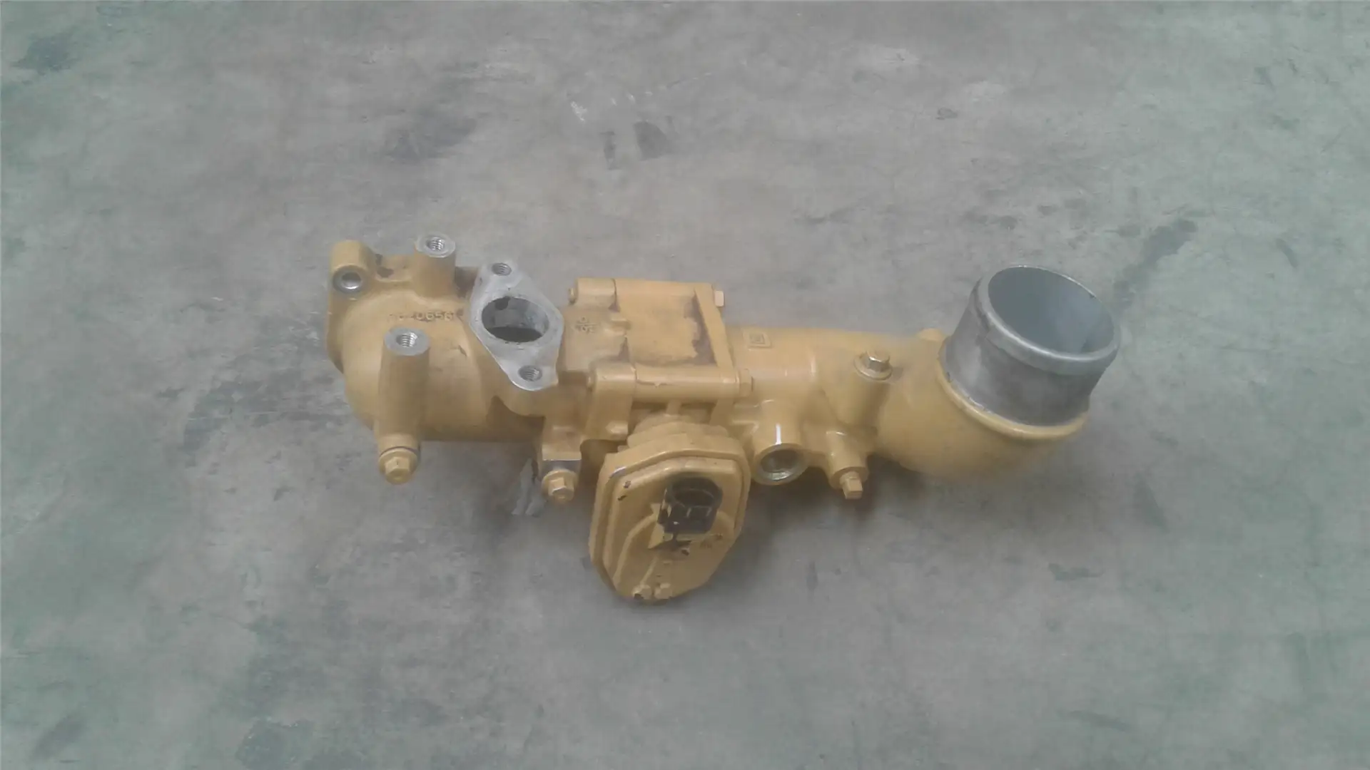 USED ELBOW GP-AIR image