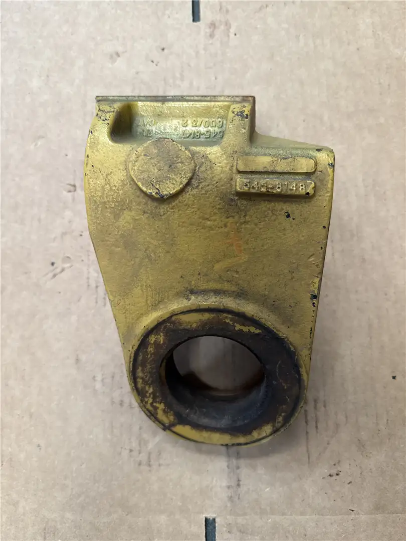 USED BRACKET FRONT image