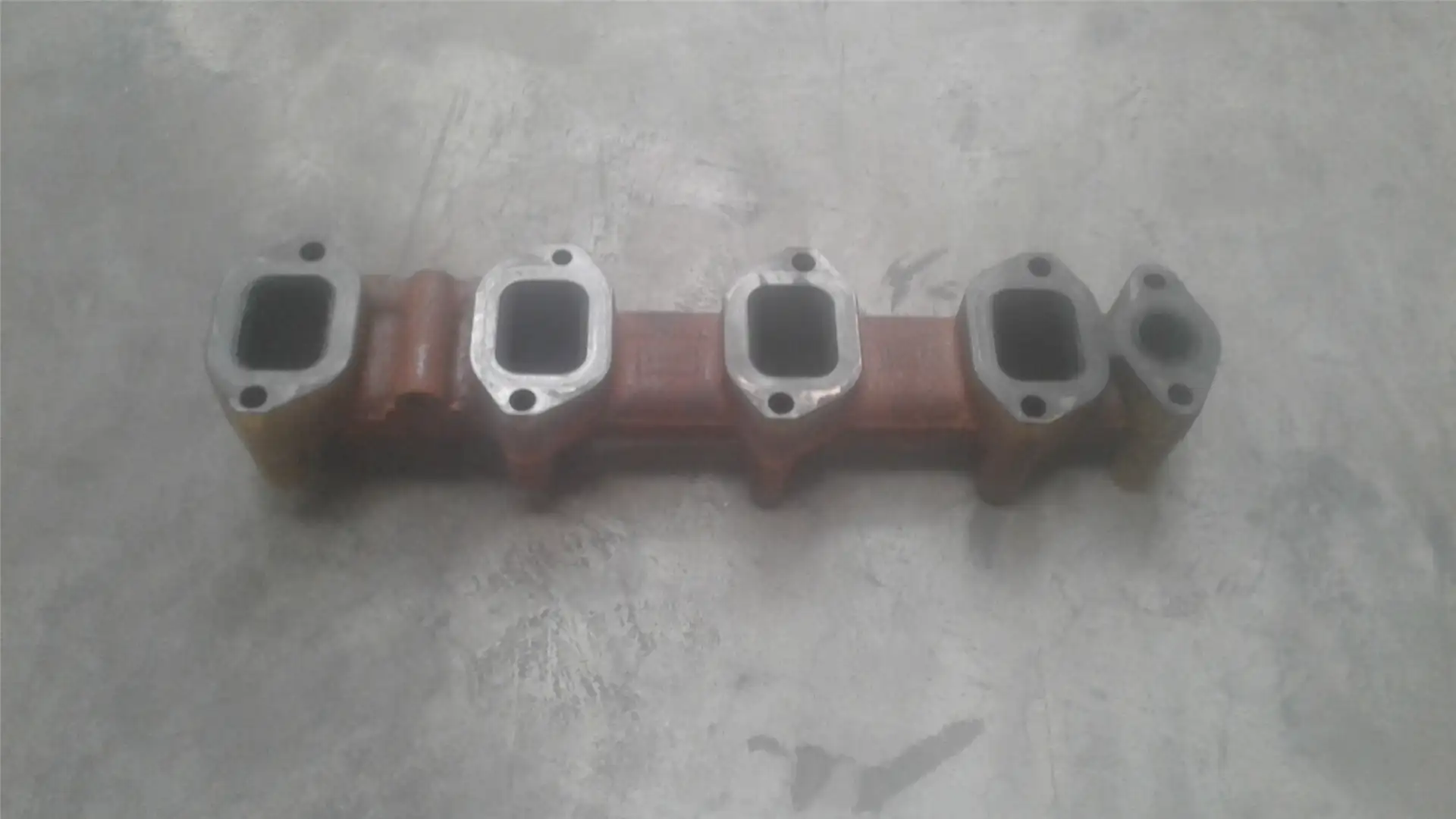 USED MANIFOLD-EXHA image