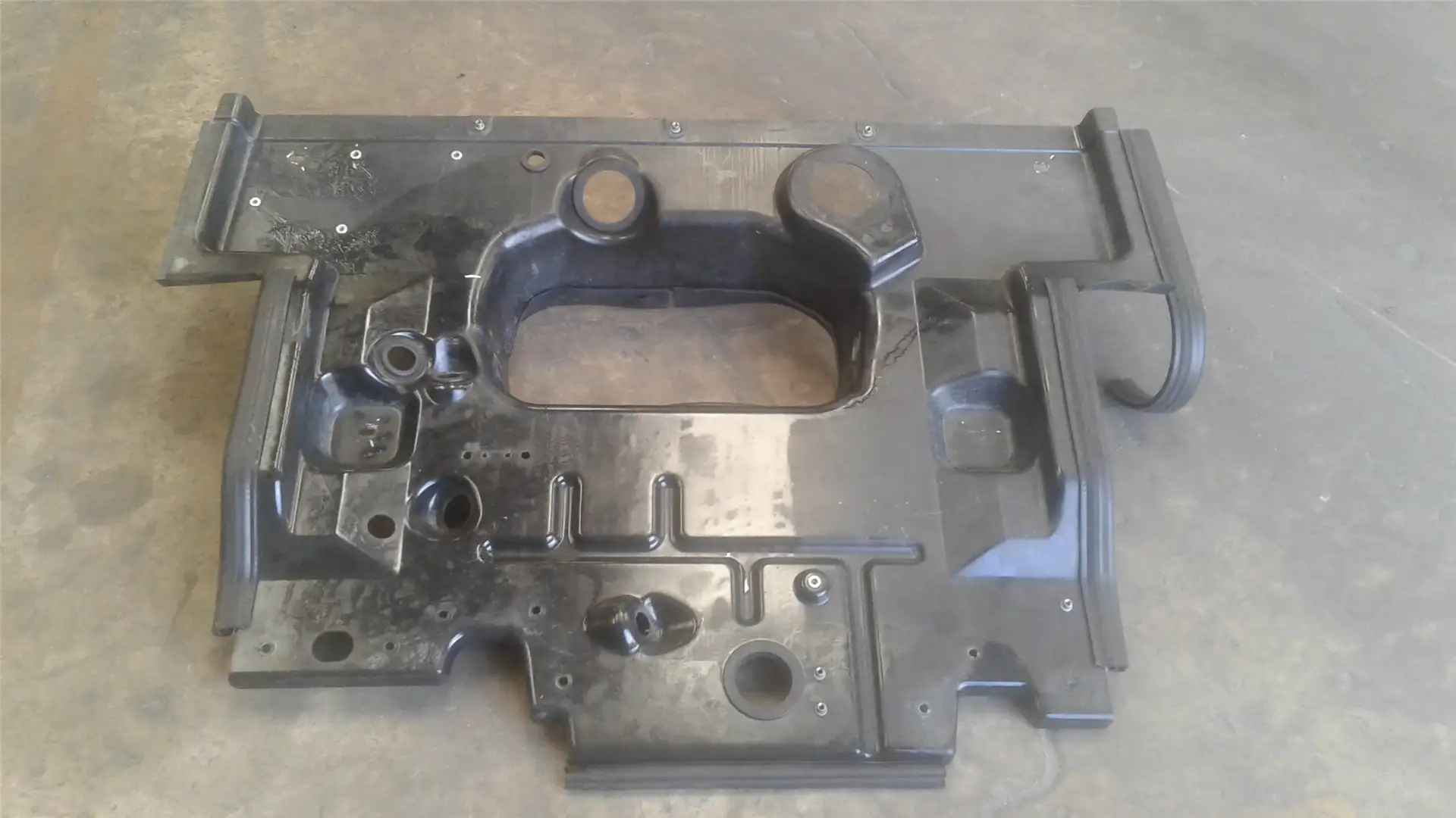 USED SHIELD GP-ENG image