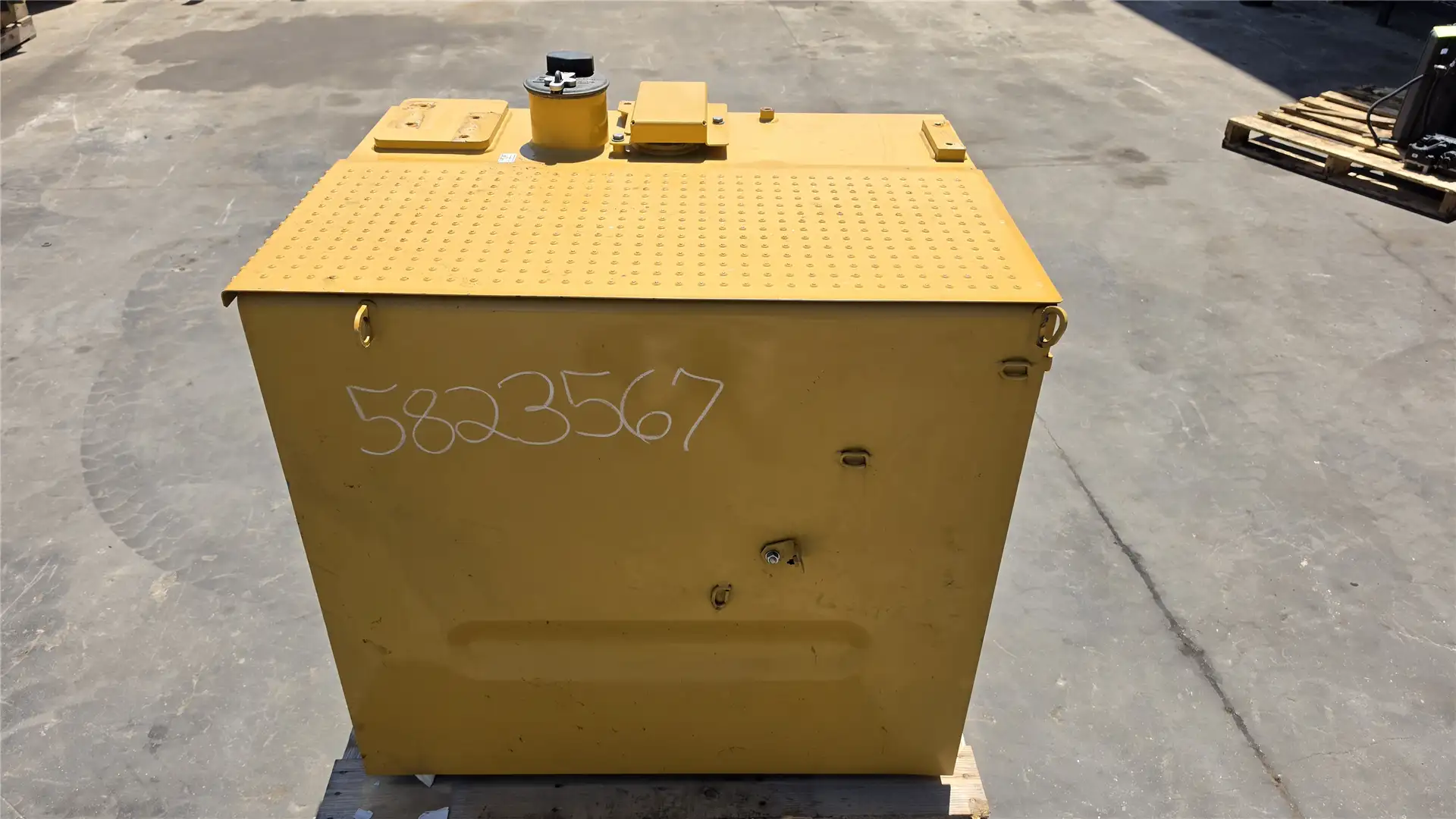 USED FUEL TANK GP image