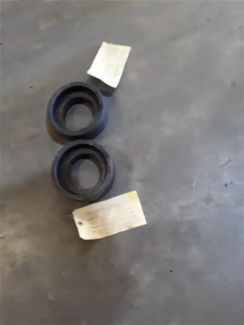 USED PISTON image