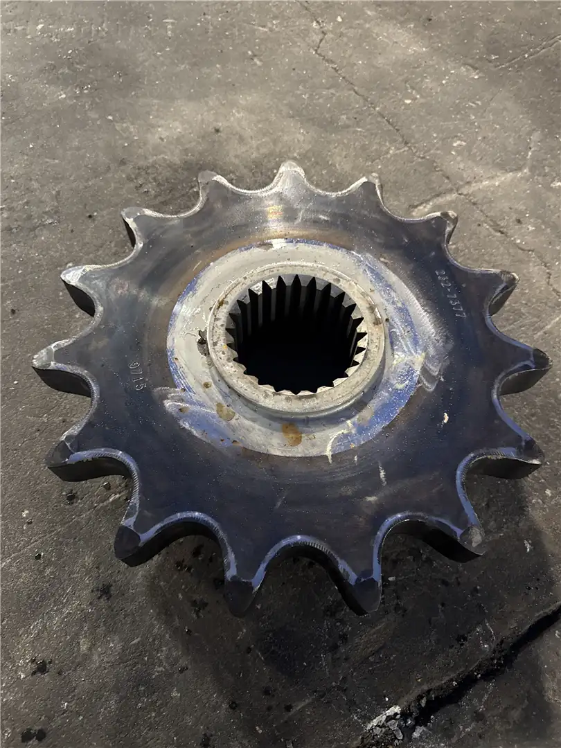 USED FRONT SPROCKE image