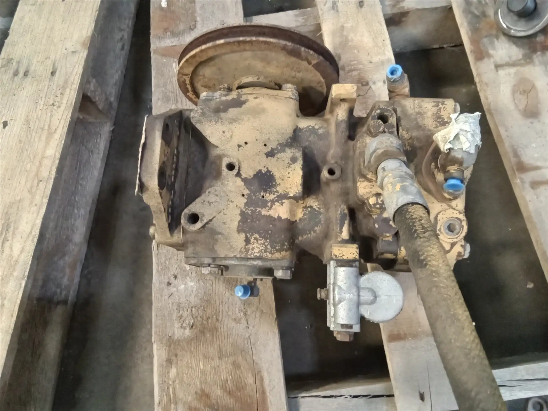 USED AIR COMPRESSO image