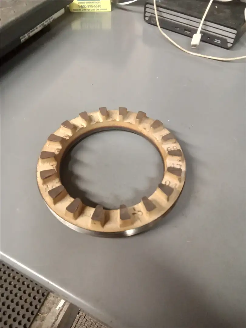 USED NUT image