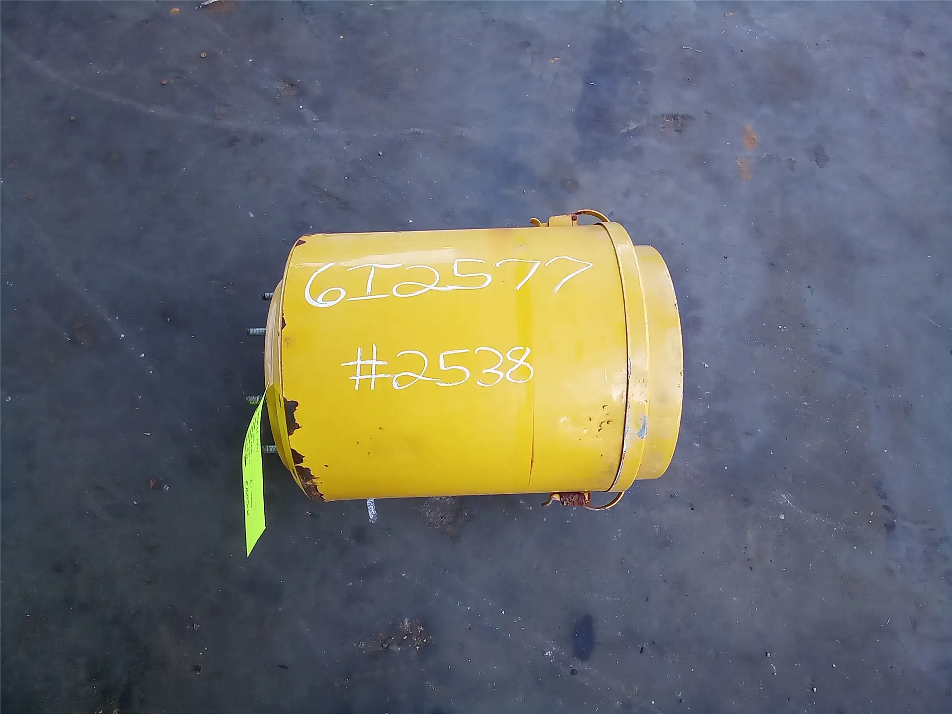 USED AIR CLEANER image