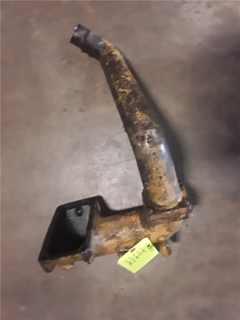 USED ELBOW WITH PI image