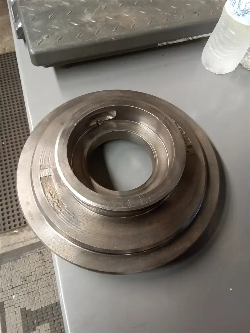 USED PISTON image
