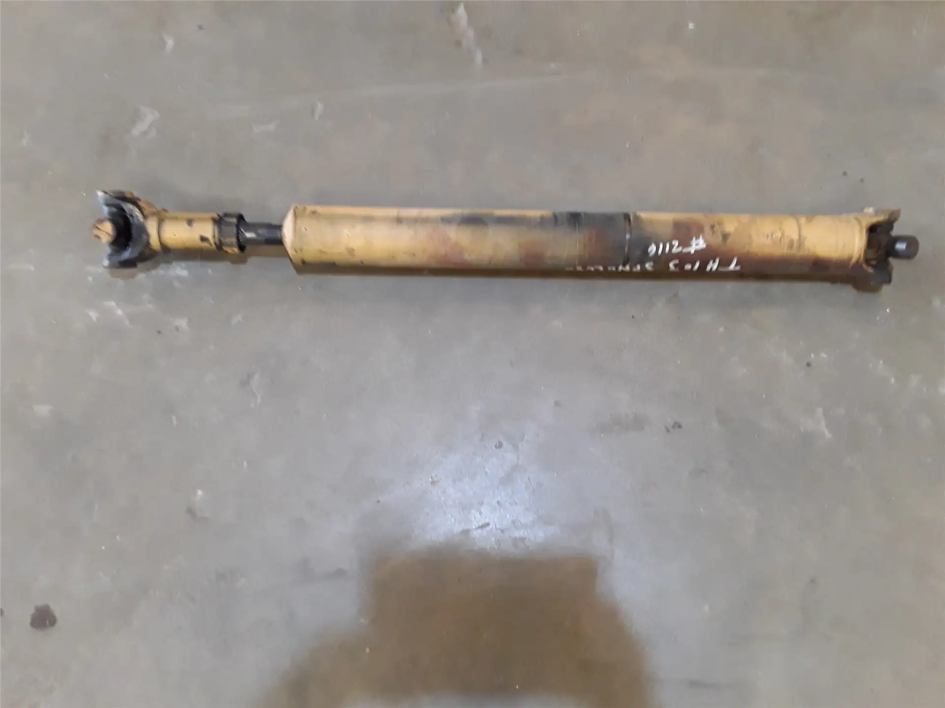 USED DRIVE SHAFT image