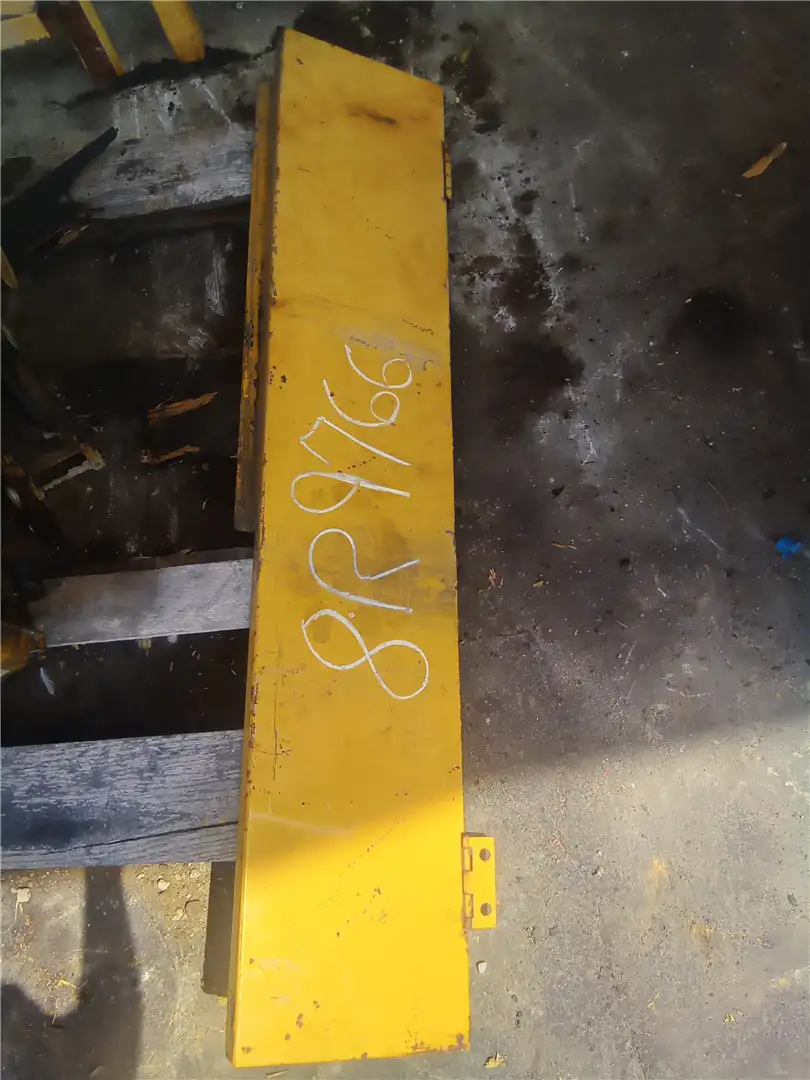 USED DOOR AS image