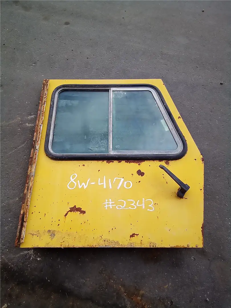 USED RH CAB DOOR image