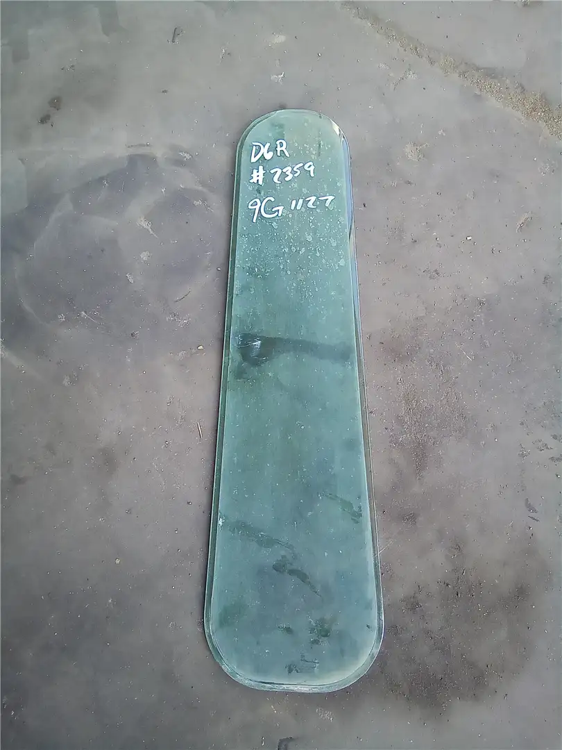 USED GLASS image