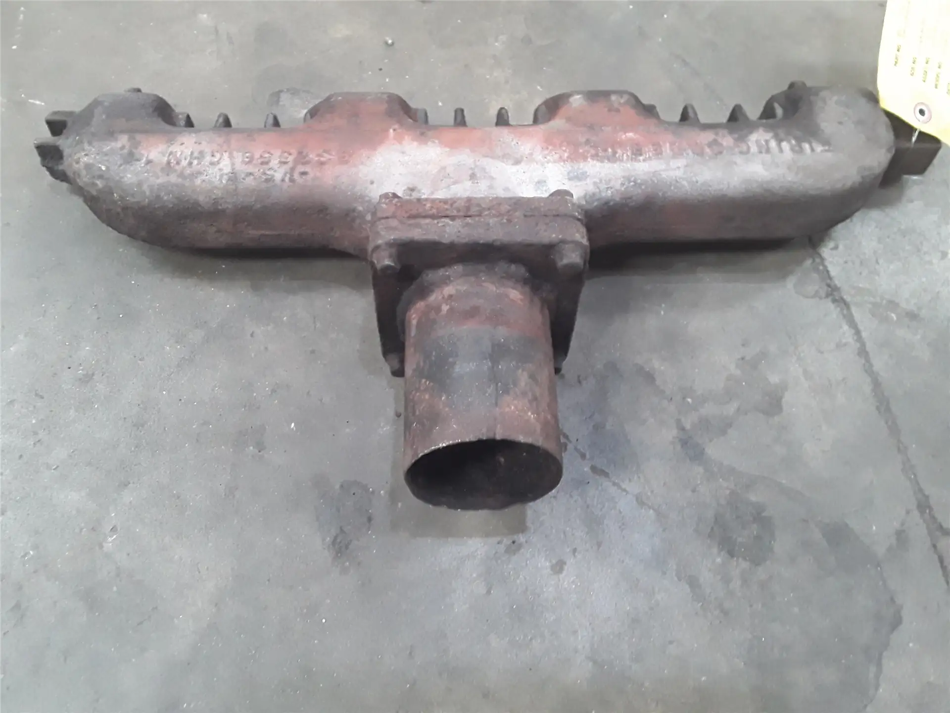 USED EXHAUST MANIF image