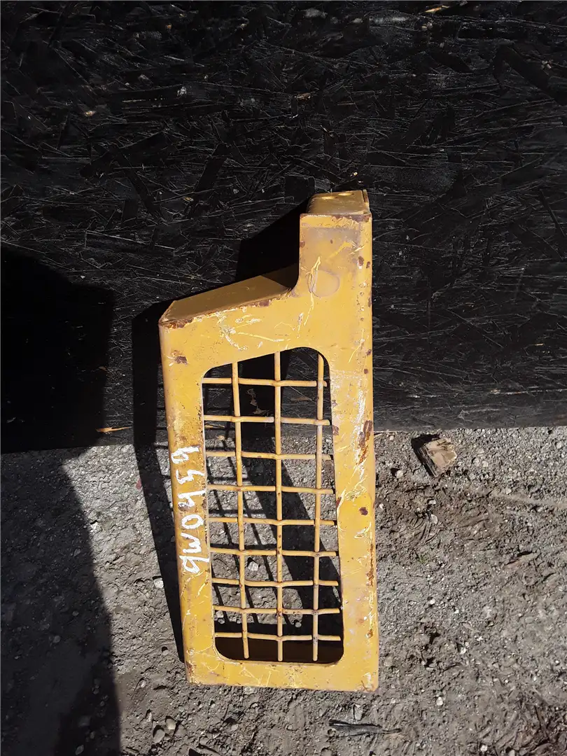 USED BRACKET image