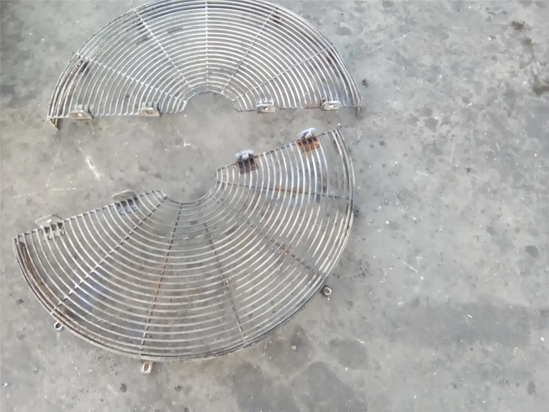 USED FAN GUARD image