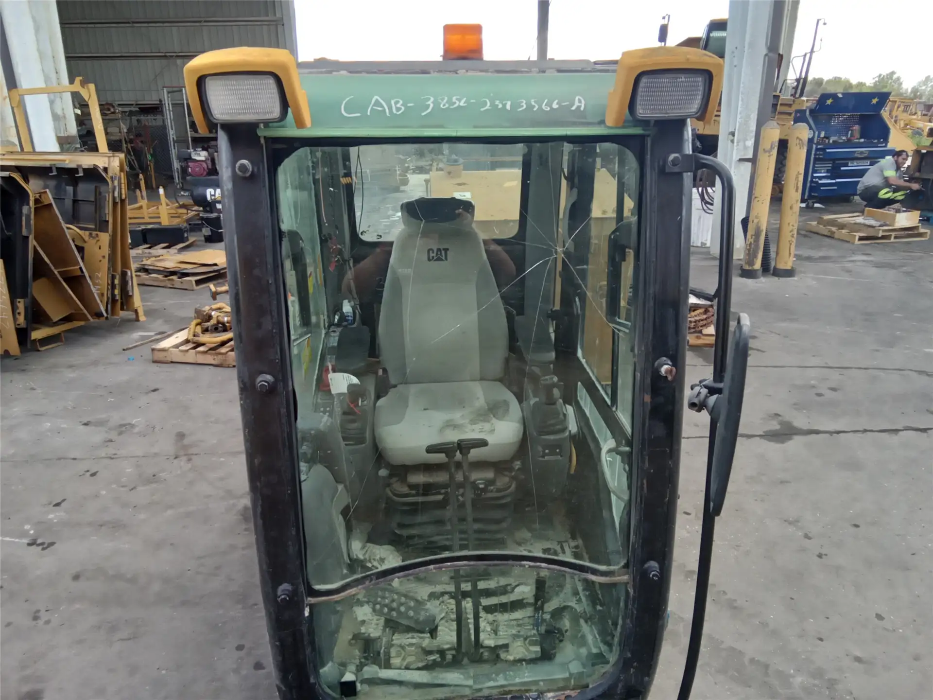 USED CAB image