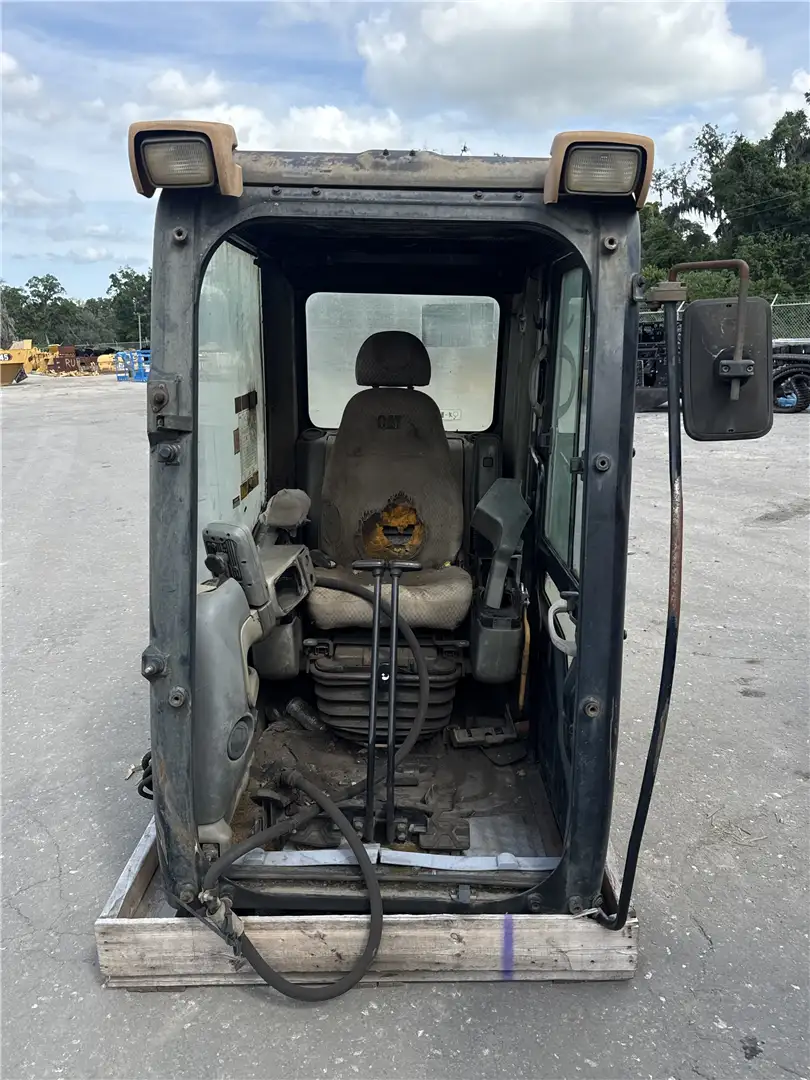 USED CAB GP image