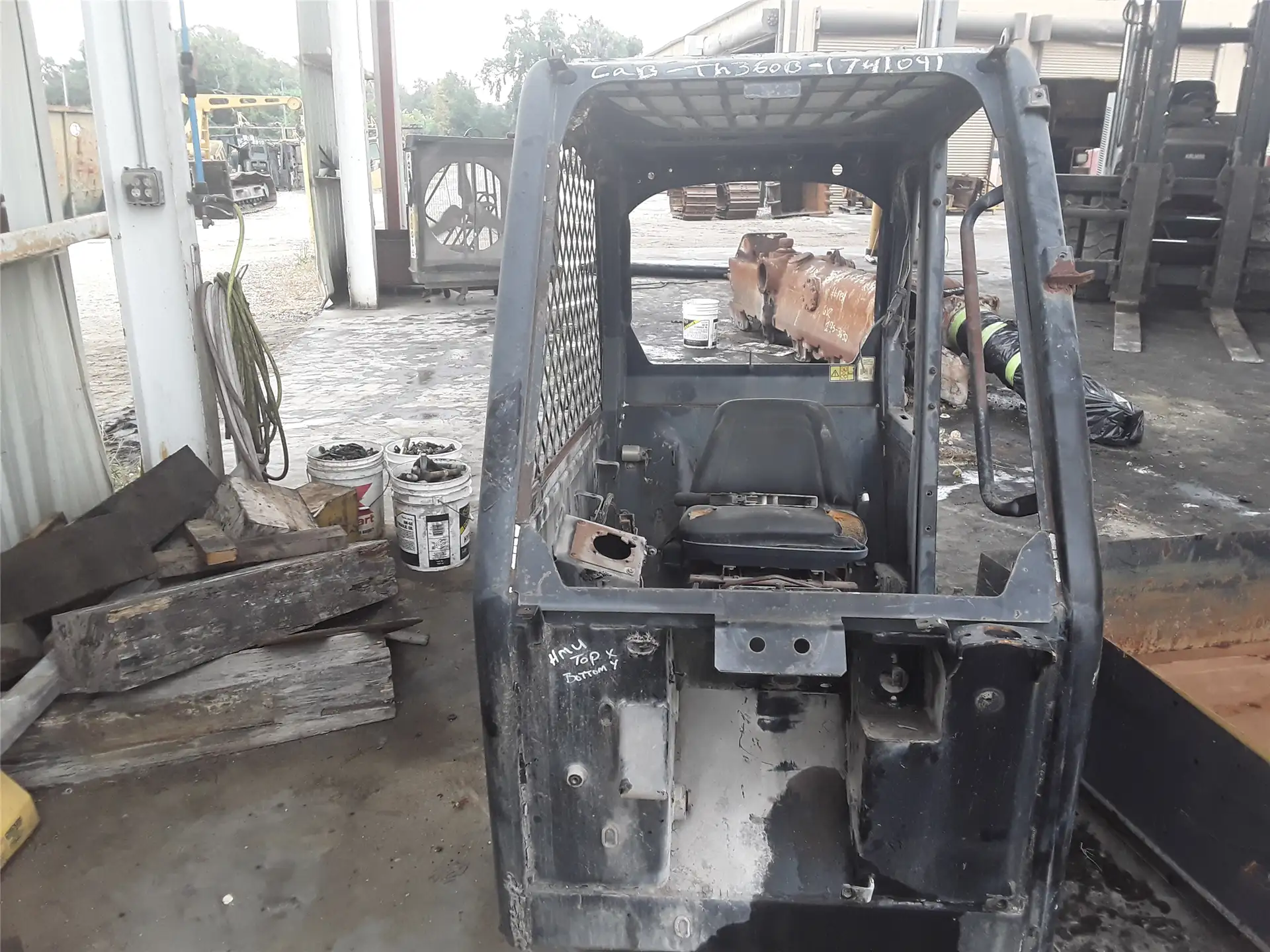 USED CAB image