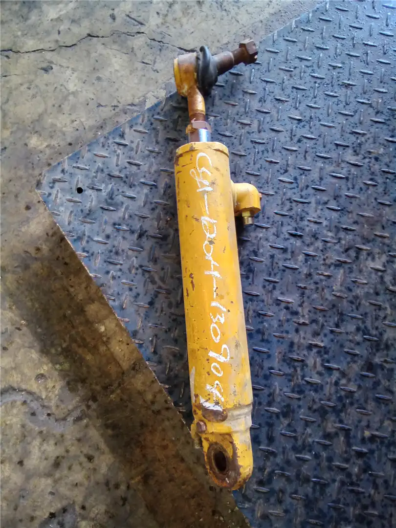 USED LH STEER CYLI image