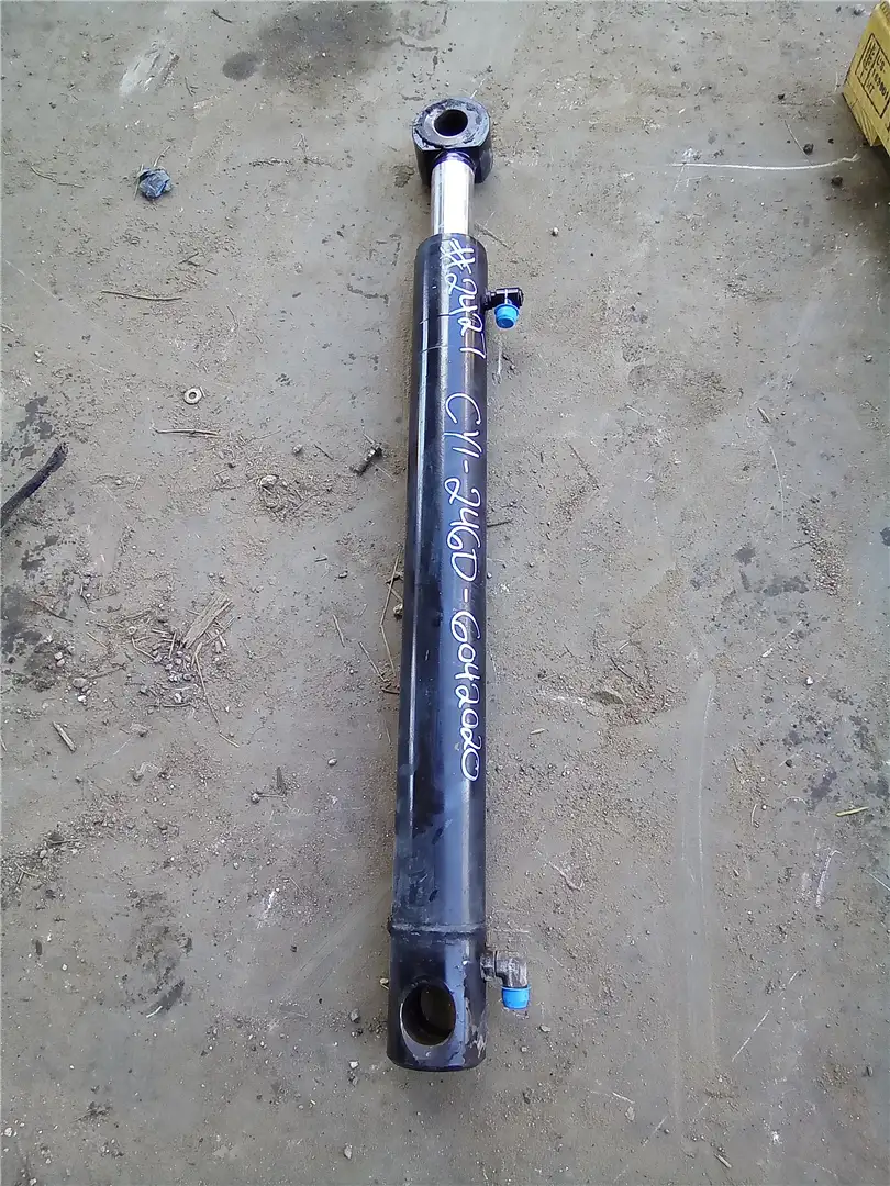 USED LIFT CYLINDER image