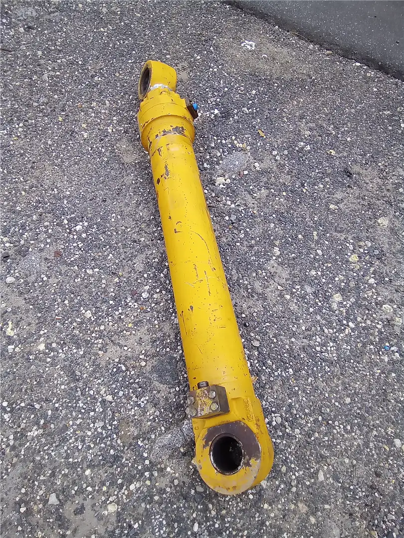 USED CYLINDER AS image