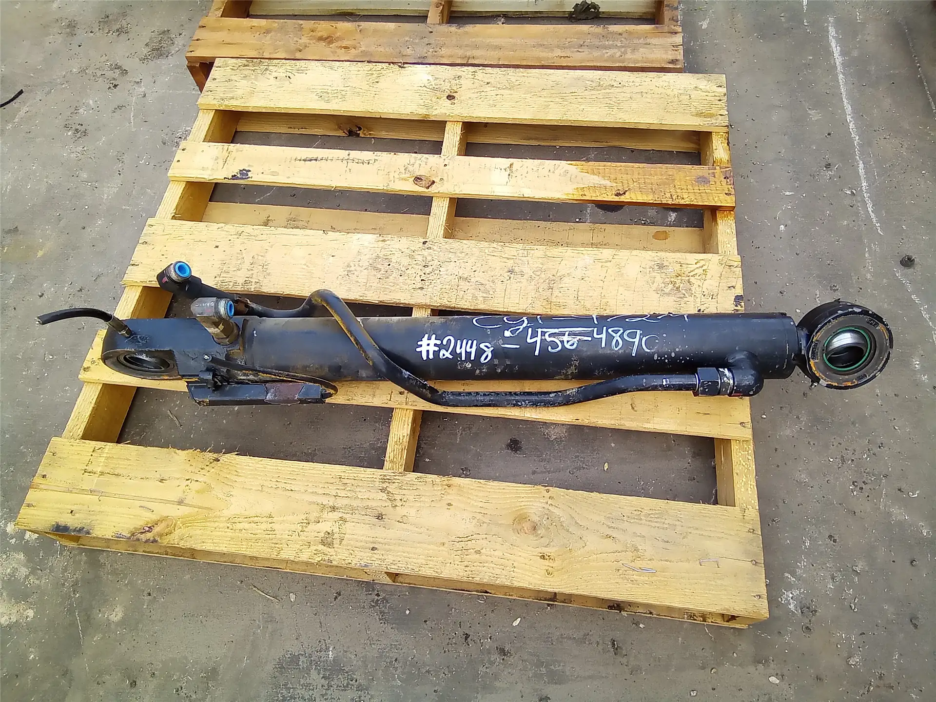 USED STEERING CYLI image
