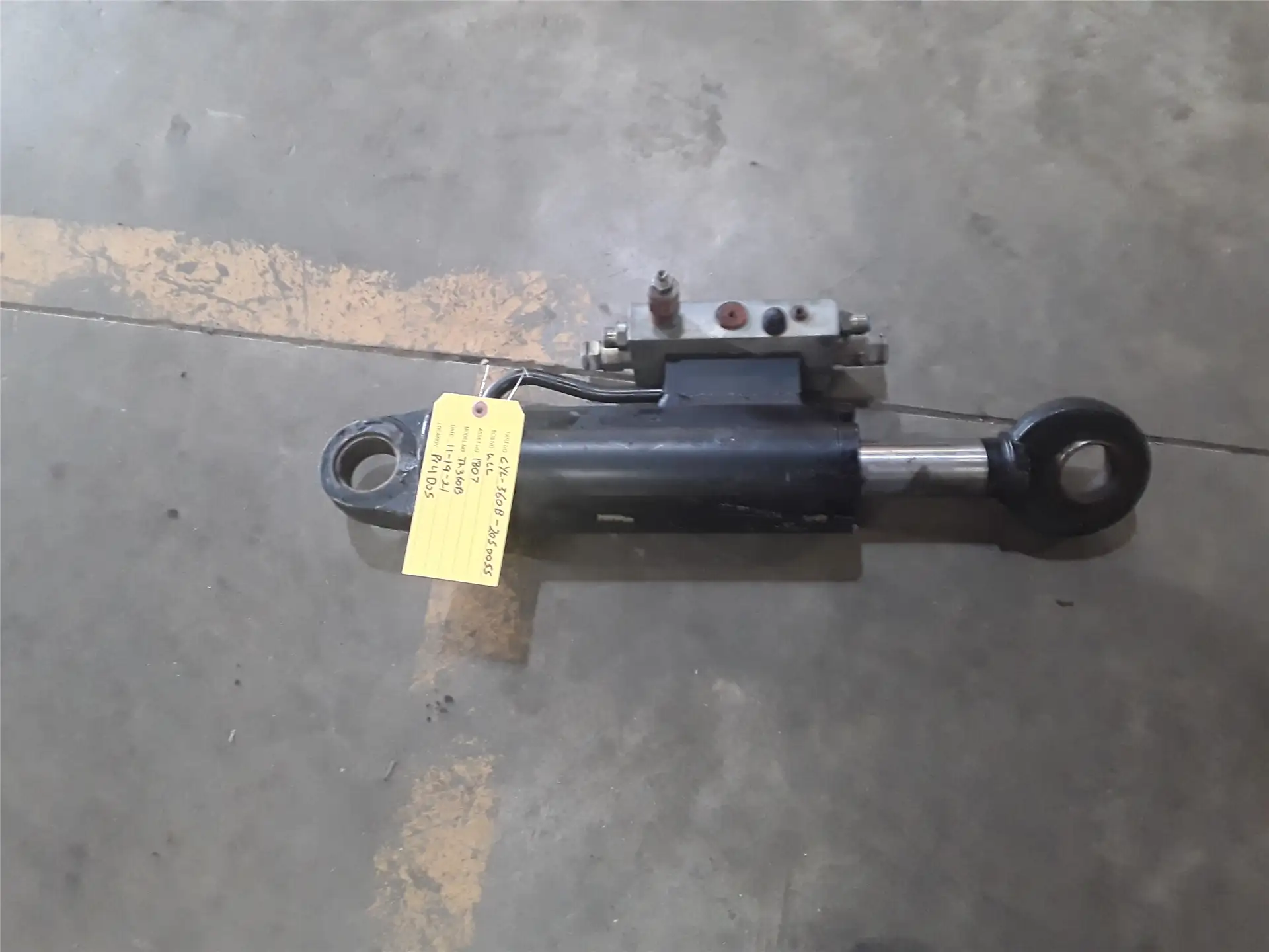 USED CYLINDER image