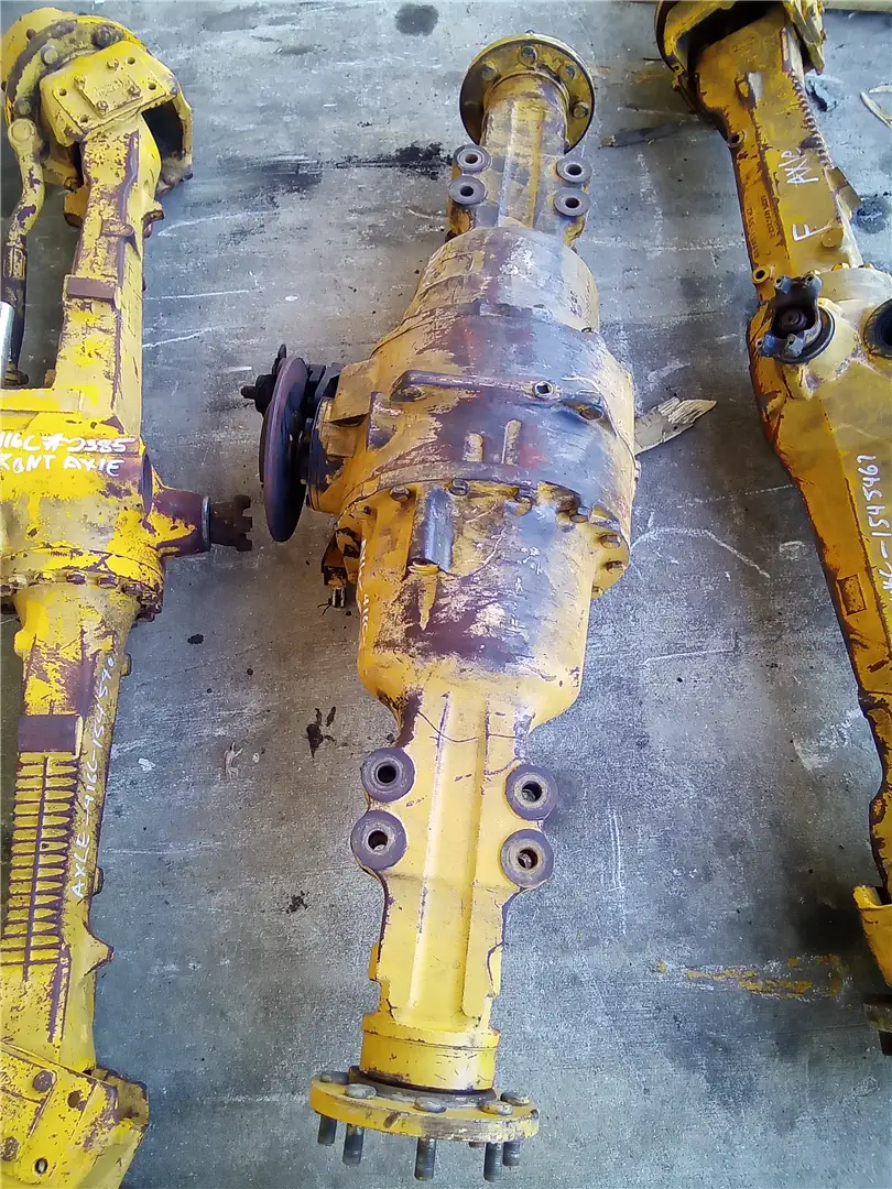 USED REAR AXLE image