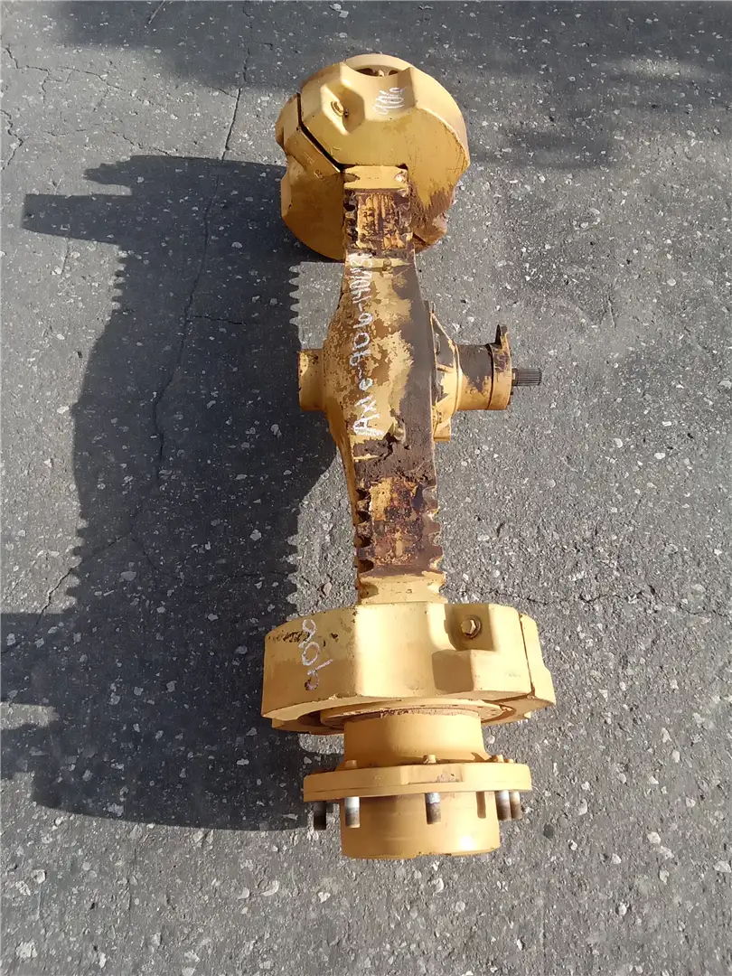 USED FRONT AXLE image
