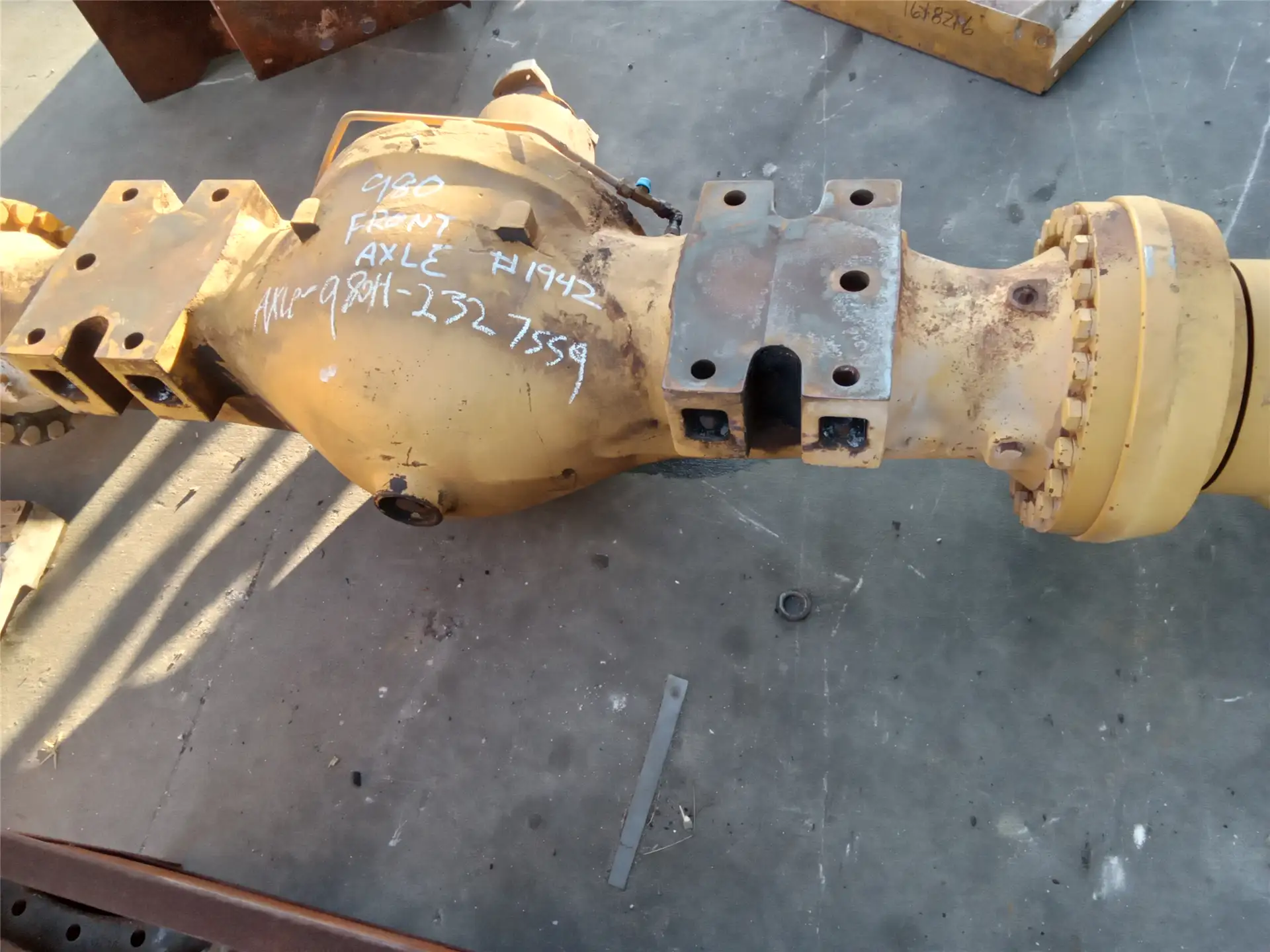 USED FRONT AXLE image