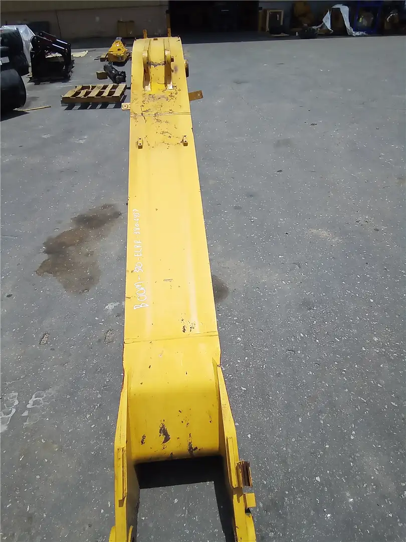 USED BOOM AS image