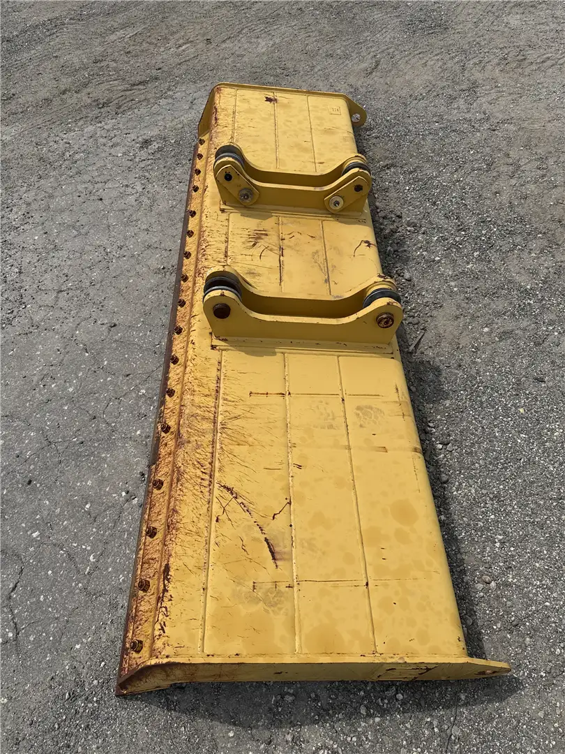 USED 108 IN BLADE image