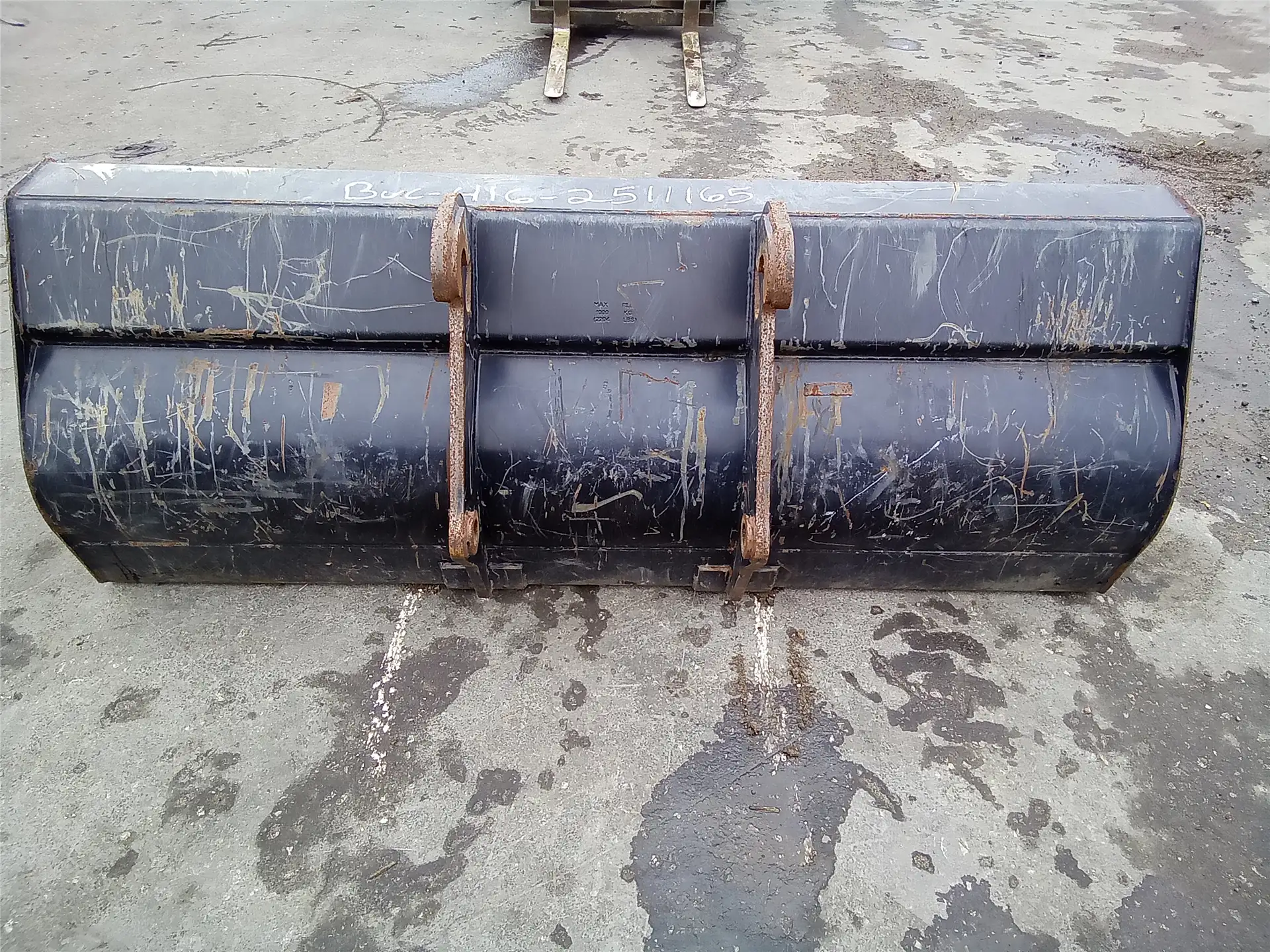 USED 94IN BUCKET image