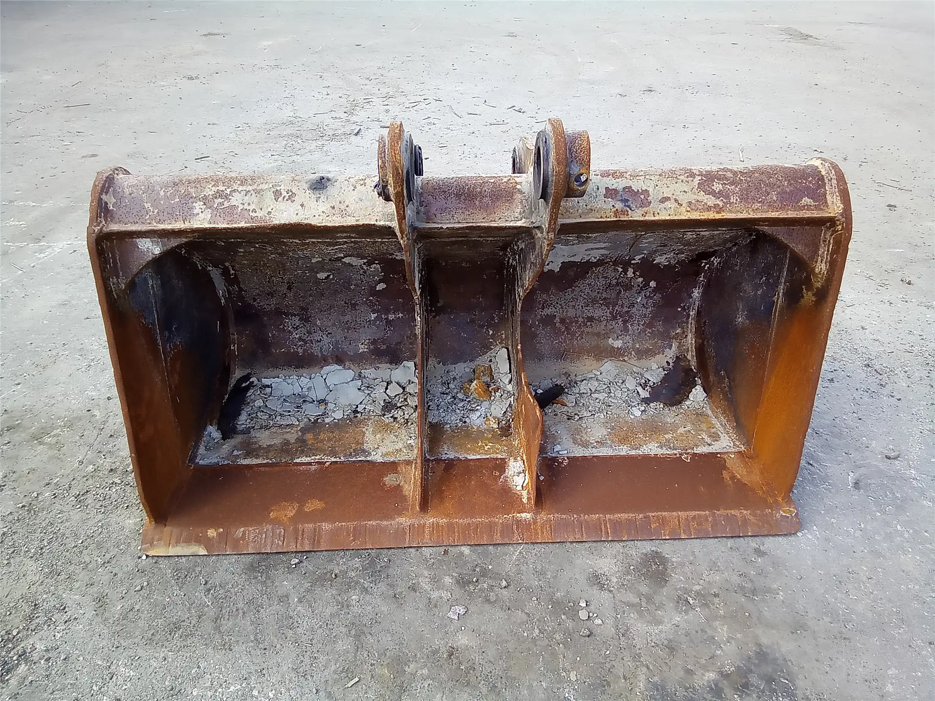 USED 60INCH BUCKET image