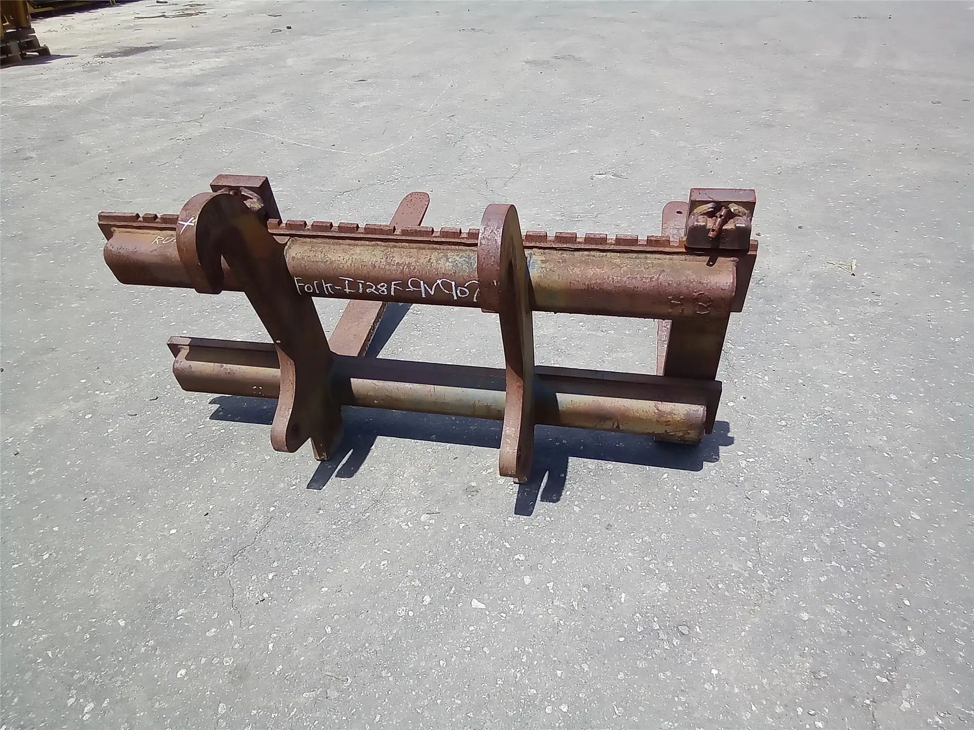 USED 58IN CARRIAGE image